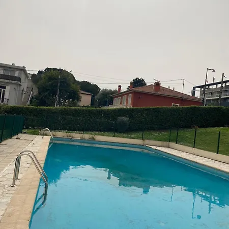 Dernier Etage Vue Avec Parking Et Piscine Апартаменты Антиб