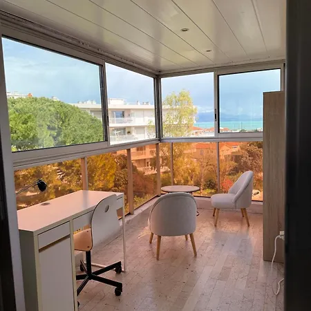 Dernier Etage Vue Avec Parking Et Piscine 아파트 *