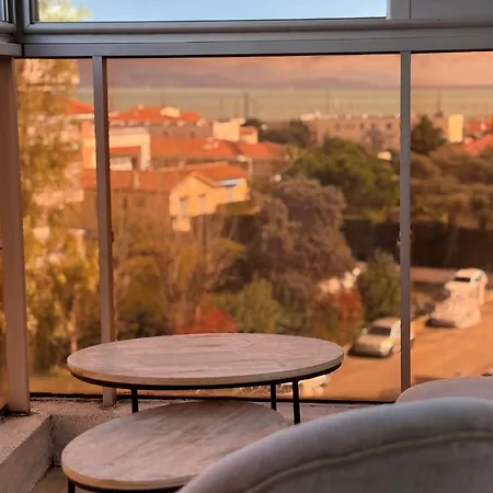 Dernier Etage Vue Avec Parking Et Piscine