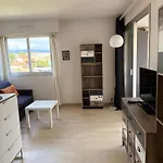 Dernier Etage Vue Avec Parking Et Piscine * Antibes