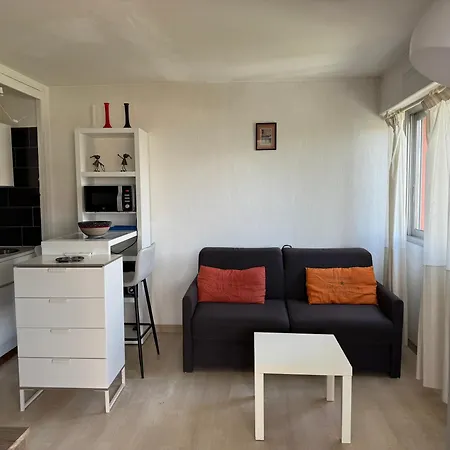 Dernier Etage Vue Avec Parking Et Piscine * Antibes