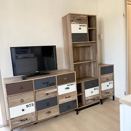 Dernier Etage Vue Avec Parking Et Piscine 昂蒂布