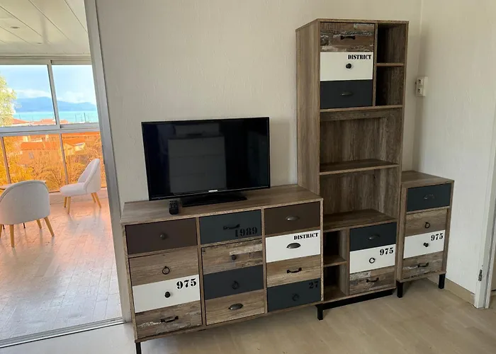 Dernier Etage Vue Avec Parking Et Piscine