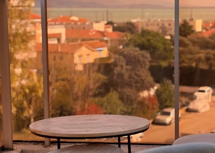 Dernier Etage Vue Avec Parking Et Piscine